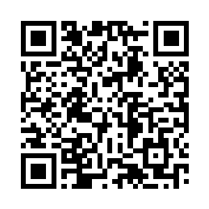 倾尽全力想看清面前这个捉她的人究竟是谁二维码生成