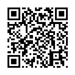 偏过头问坐在一边悠闲喝茶的墨修尧二维码生成