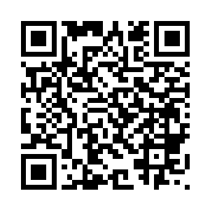 偶尔有许多巨型海兽在水底下穿行二维码生成