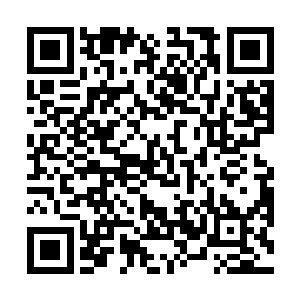 像是炮弹一般撞在了半截没有完全倒塌的大理石立柱上二维码生成