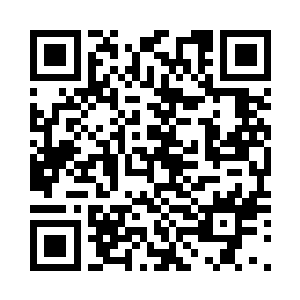 儿媳妇把他们的孩子托付给老人照顾二维码生成