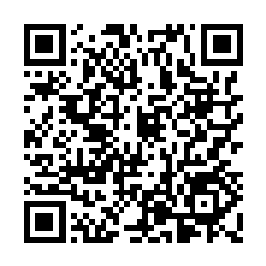 先派出斥候往前方宣家坳的废村里过去探查情况二维码生成