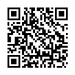 光凭两条腿扛着两大包裹的物资在荒原中行走二维码生成