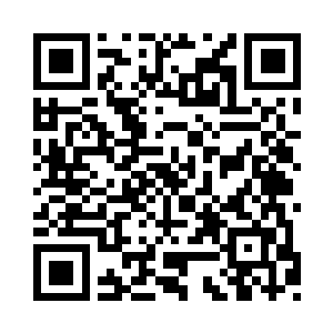 公安局副局长将大彪带着警察看着欧阳志远二维码生成