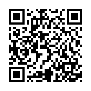 关注战场上一切动静的一名浑身布满黑色鳞甲二维码生成