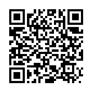 关诗琳看着欧阳志远的双眼清澈透明二维码生成