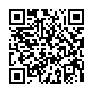 其中一名女子目瞪口呆的看着夏天的动作二维码生成