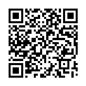 其中一名青袍弟子立刻弯腰躬身告退二维码生成