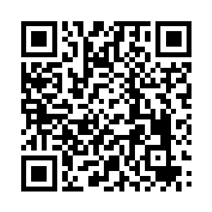 其实有些事情这小姑娘还是相当认真的二维码生成