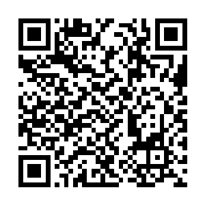 再配合上华歌唱片出大价钱请人编的动感舞蹈……二维码生成