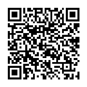 军情五处的头头也是直接的就把档案给摔在了桌子上面二维码生成