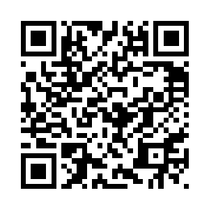 冰冷的柳叶刀直切漂亮男人的喉咙二维码生成