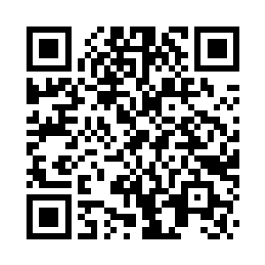 冰梯旁的空地上冰层消融扩散向两旁二维码生成
