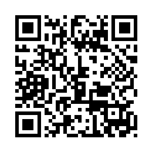 冷冷的凝视着面前神色慓悍的大汉二维码生成