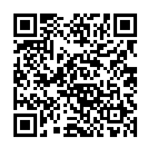 冷冽的目光投向五峰观正门前的那片空地所在的方向二维码生成