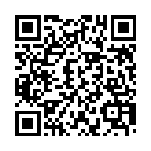 冷眼注视着天上云层中的慕容子昌二维码生成