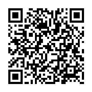 冷轩就收到了龙头发来的关于罗山这个人的邮件二维码生成