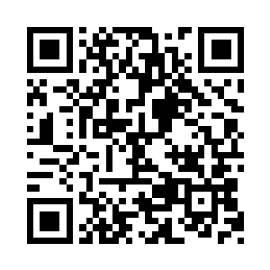 冷轩的原本土里土气的发型已经被雨水凌乱二维码生成