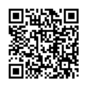 凌菲从他那绷的紧紧的下巴处看出来他的异样二维码生成