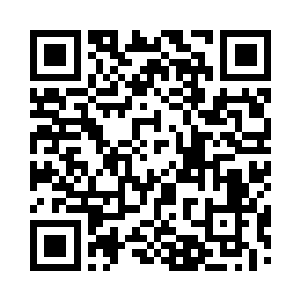 几名佩带黑色袖标的人员笔直的站在灵堂外二维码生成