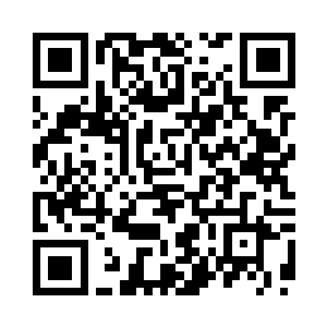 几次差点因为高跟陷进草坪里而摔倒二维码生成