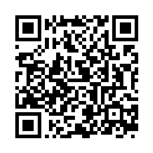 击中了目标身边的莫西干头男生――二维码生成