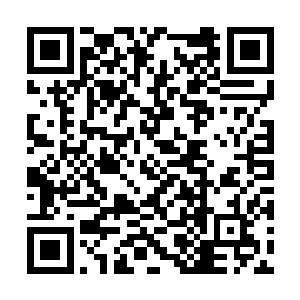 分出三十几道光芒罩向了那三十几个圣级域外天魔二维码生成