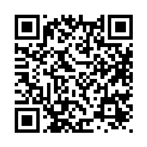 切萨雷一把揪住了弗兰克的脖领子二维码生成