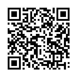 刘在石看到三人到自己身边之后也开始了主持二维码生成