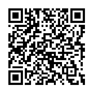 刘运书和徐耀阳在大阶梯教室外边站了十来分钟二维码生成