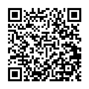 刘铁成抬头时正好看到陆天养深沉的目光落在阿九小姐身上二维码生成