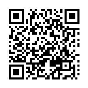 刚刚这对男女上来的时候她已经看过了二维码生成