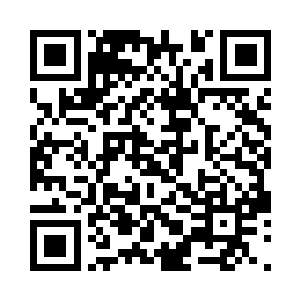 刚好撞上阮软像想到什么而瞄来的视线二维码生成