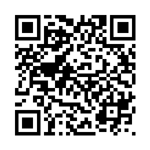 刚好撞到了胡家贺似笑非笑的目光二维码生成