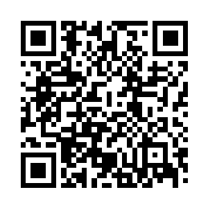 刚才一番争吵已经让喉咙不舒服到极点二维码生成