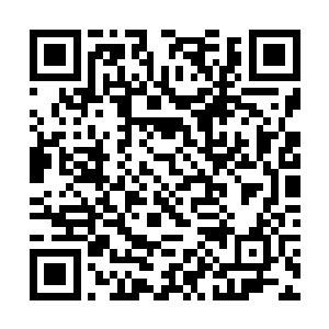 刚才进门的时候只看到一个蓬头垢面的丫头哭个不停二维码生成