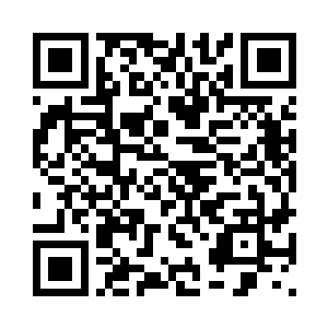 刚被撞的肩膀又被重重的拍了一下二维码生成