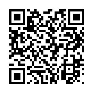 初六黄颖带着研究生毕业的弟弟过来二维码生成