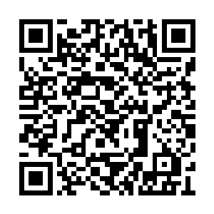 初醒时迷离纯真的模样真是让人欲罢不能的心动二维码生成