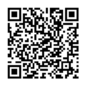 包泽涵也不知道陆为民通知自己到他办公室里去要谈什么事儿二维码生成