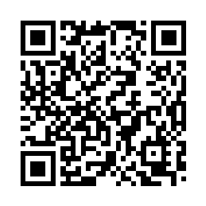 匍匐在一旁的红蜘蛛立刻就发现了二维码生成