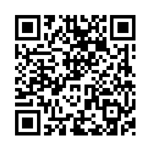 十九名身穿黑甲的勇士从虚空中冲了出来二维码生成