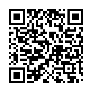 十几个身材火爆的比基尼女郎从上面跑过二维码生成