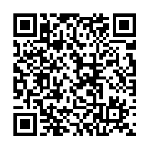 南华散人的那颗魂珠上金色的光点和黑色光点对半分二维码生成