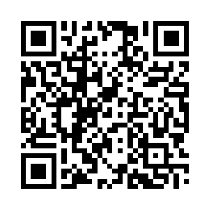 南宫流云利用他自己手中的通讯设备二维码生成