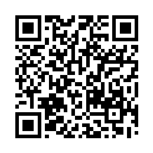 卞雨晴也没想到自己有朝一日竟能亲眼目睹二维码生成