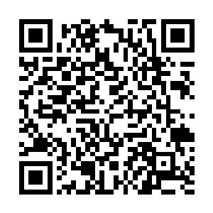 卡文斯却毫不犹豫的拖着不断嘶吼惨叫的女神步入了虚空二维码生成