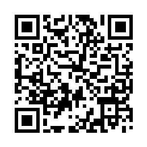 卡片上的双头鹰徽章很清楚地显示了二维码生成