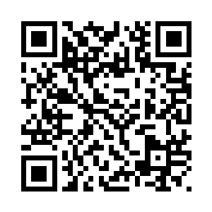 卢家大嫂唆的一声从沙发上站起来二维码生成