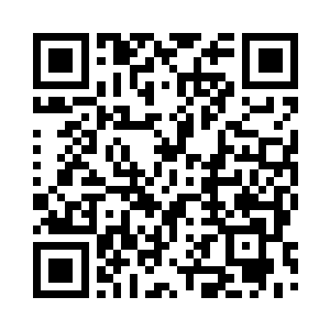 卫莘菁和梅代乃召两人对视一下眼神二维码生成